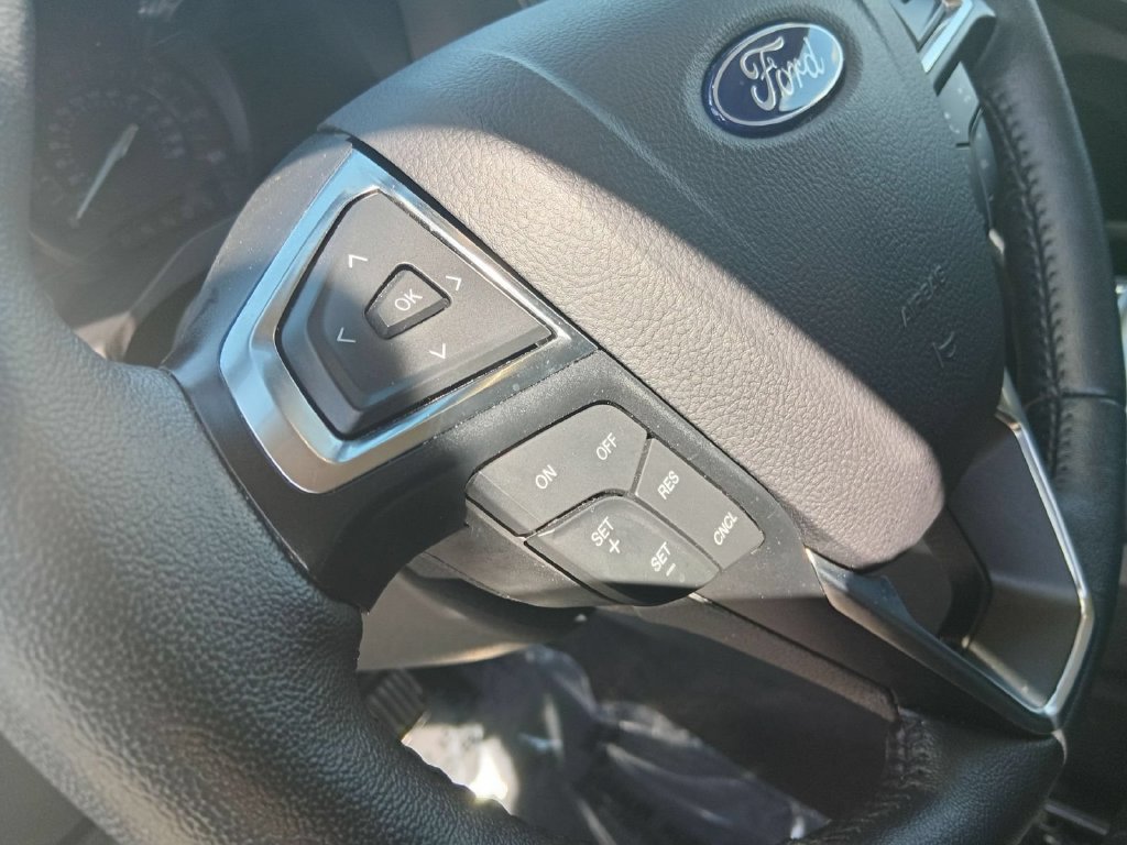 Used 2023 Ford Edge Titanium AWD/4WD image 27