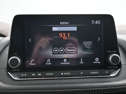 Used 2023 Nissan Rogue S image 20