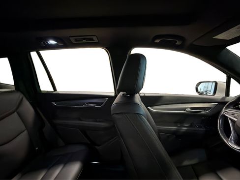 Used 2022 Cadillac XT6 Luxury AWD/4WD image 45