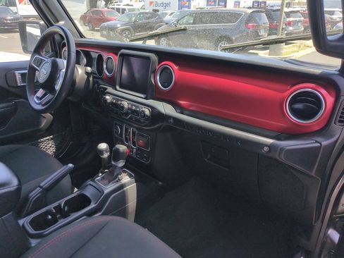 Used 2023 Jeep Wrangler Unlimited Rubicon AWD/4WD image 25