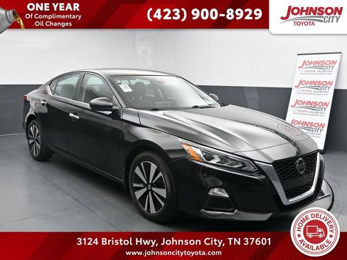 Used 2022 Nissan Altima 2.5 SV image 1