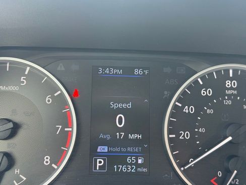 Used 2025 Nissan Sentra S image 16