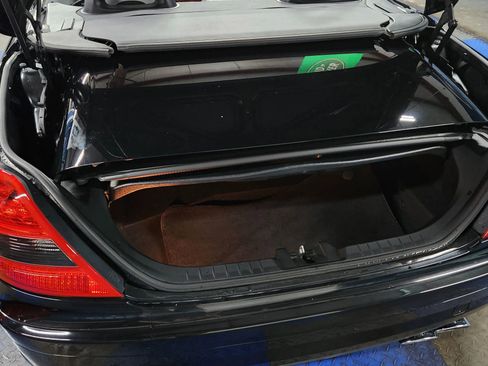 Used 2005 Mercedes-Benz SLK 55 AMG image 63