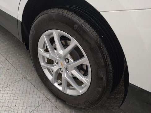 Used 2024 Chevrolet Equinox LS w/ LS Convenience Package FWD image 31