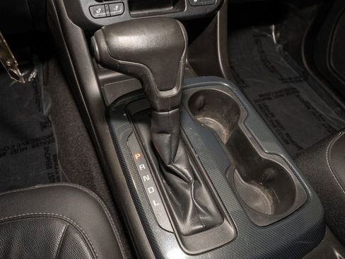 Used 2019 Chevrolet Colorado Z71 image 16