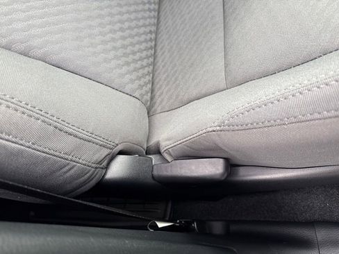 Used 2022 Toyota Tacoma SR image 19