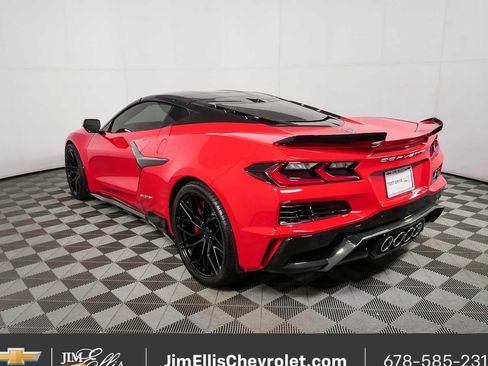 Used 2024 Chevrolet Corvette Z06 w/ Chrome Exterior Badge Package RWD image 24