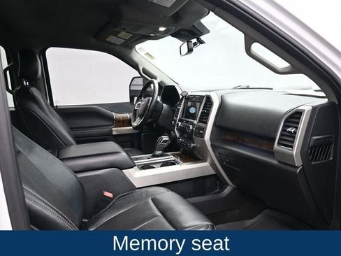 Used 2019 Ford F150 Lariat w/ Trailer Tow Package image 13