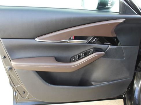 Certified 2025 MAZDA CX-30 2.5 Turbo w/ Premium Package image 13