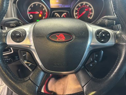 Used 2013 Ford Focus ST FWD image 19