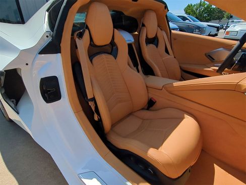 Used 2023 Chevrolet Corvette Stingray Premium Cpe w/ Z51 Performance Package image 30