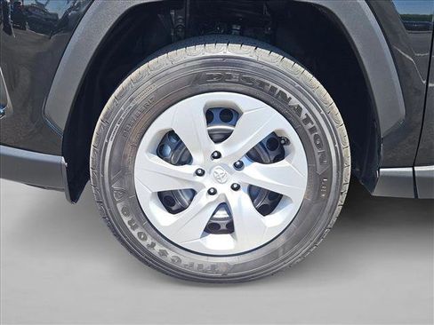 Used 2025 Toyota RAV4 LE FWD image 30