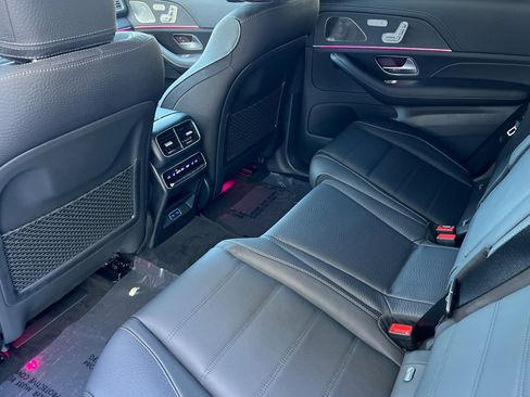 New 2026 Mercedes-Benz GLS 580 4MATIC image 22
