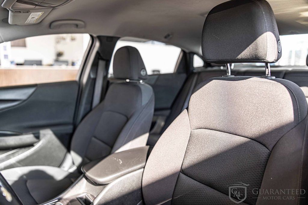 Used 2021 Chevrolet Malibu RS FWD image 17