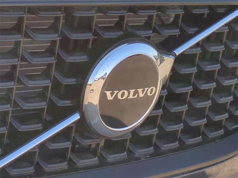 Used 2025 Volvo XC60 T8 Core w/ Protection Package Premier image 10