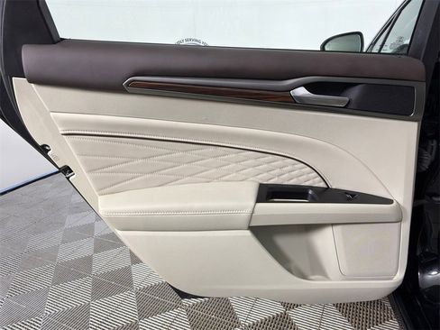 Used 2018 Ford Fusion Platinum image 23