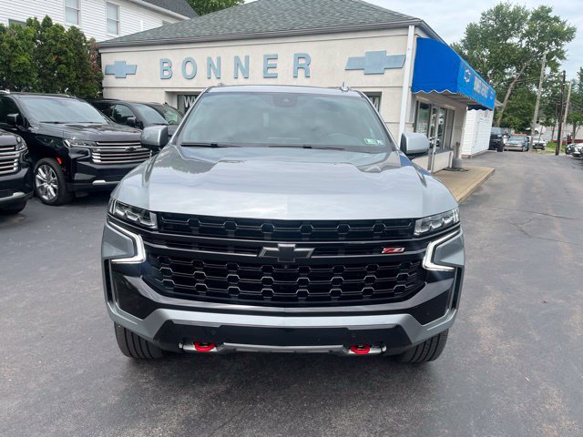 Used 2023 Chevrolet Suburban Z71 w/ Luxury Package AWD/4WD image 8