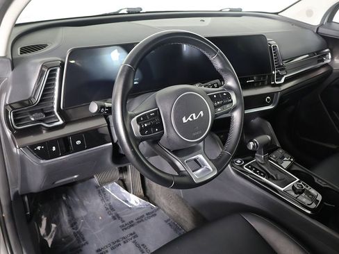 Used 2024 Kia Sportage EX image 27