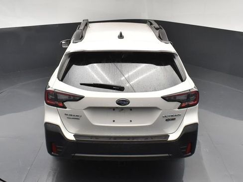 Used 2020 Subaru Outback Premium image 42