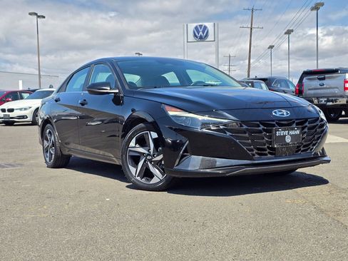 Used 2022 Hyundai Elantra Limited w/ Cargo Package image 1