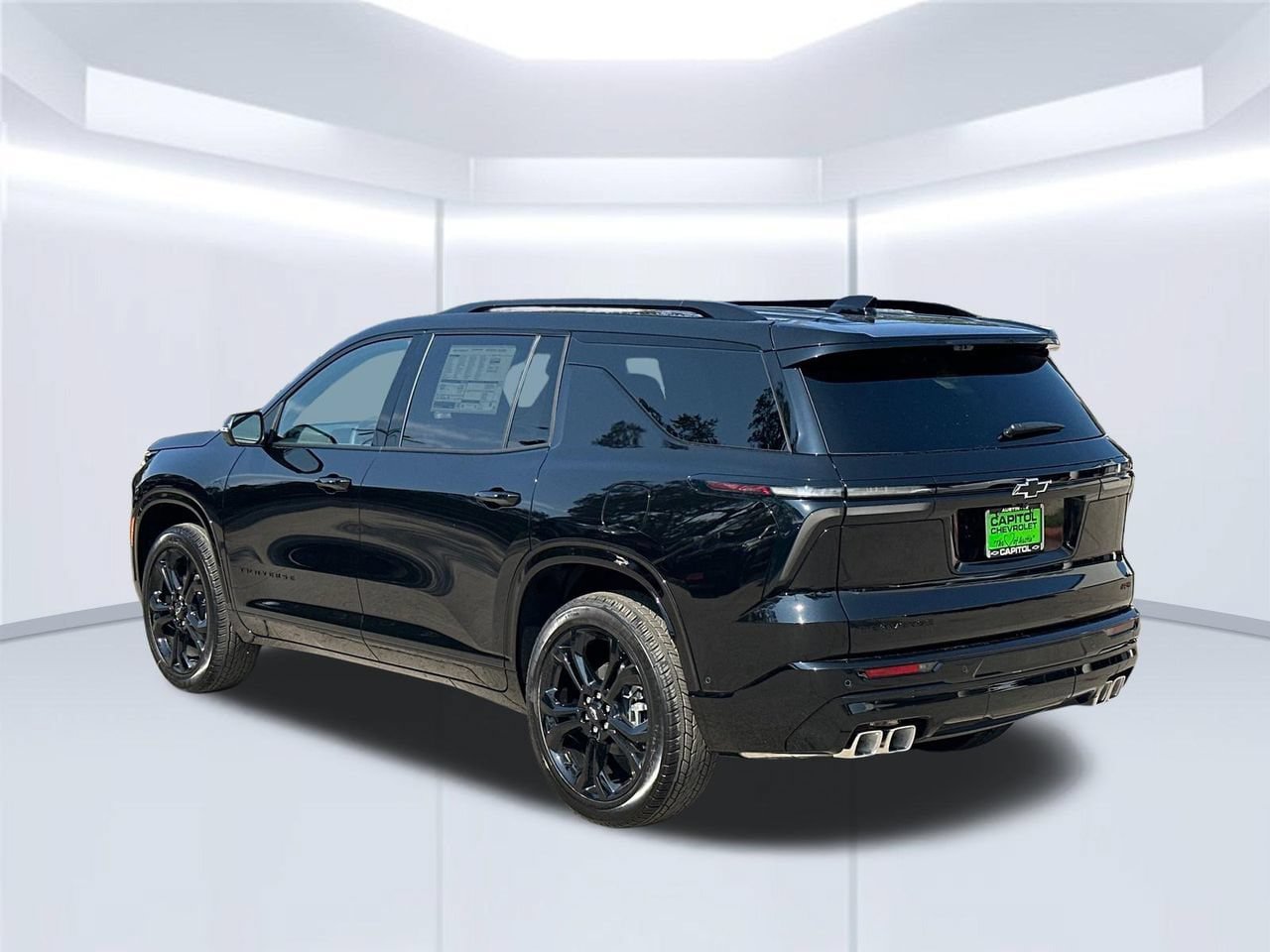New 2027 Chevrolet Traverse RS FWD image 3