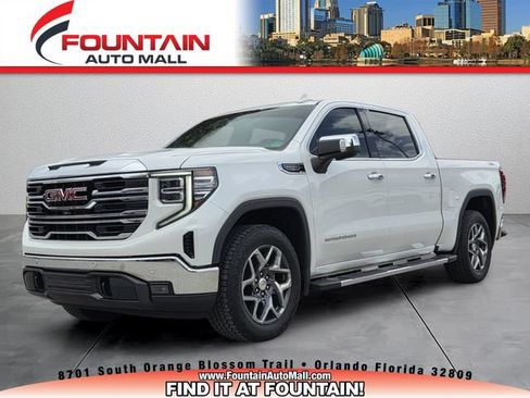 Used 2022 GMC Sierra 1500 SLT w/ SLT Premium Plus Package AWD/4WD image 1