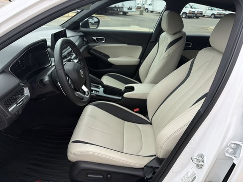 Used 2025 Acura Integra A-Spec image 16