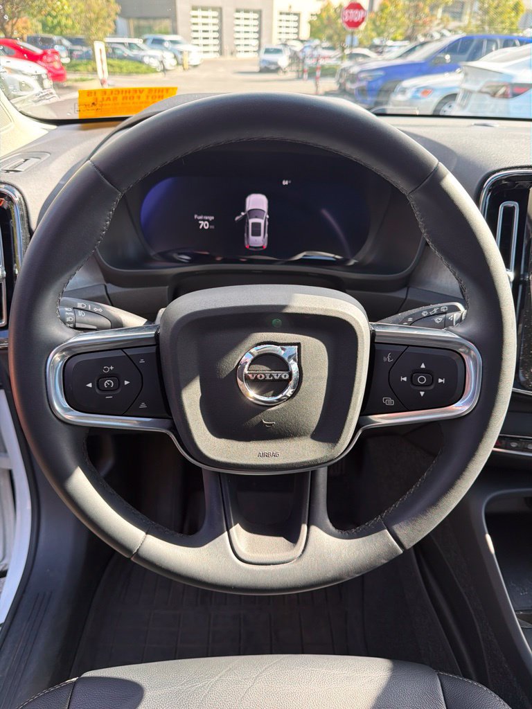 Certified 2024 Volvo XC40 B5 Core AWD/4WD image 14