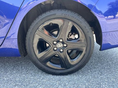 Used 2016 Toyota Prius Three Touring FWD image 20