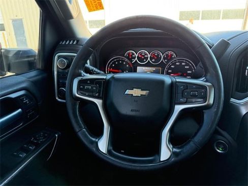 Used 2021 Chevrolet Silverado 2500 LTZ w/ LTZ Convenience Package image 8