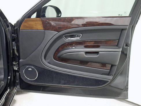 Used 2016 Bentley Mulsanne Speed image 35