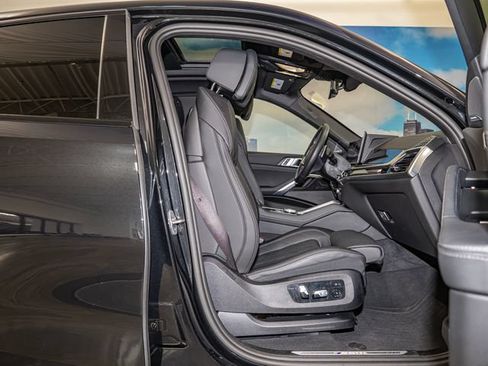 Used 2025 BMW X6 M60i AWD/4WD image 21