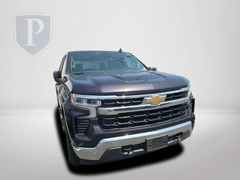 Used 2023 Chevrolet Silverado 1500 LT AWD/4WD image 13