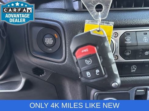 Used 2025 Jeep Wrangler Sport S image 44