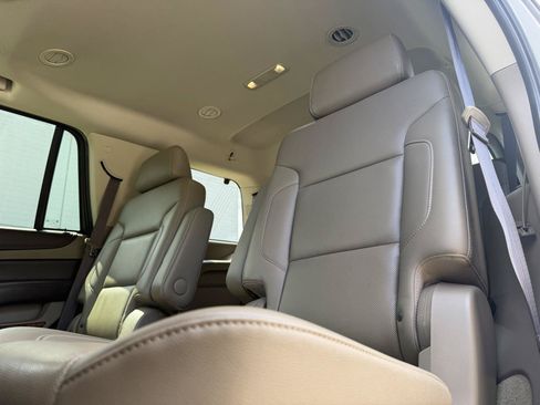 Used 2017 Chevrolet Tahoe Premier AWD/4WD image 10