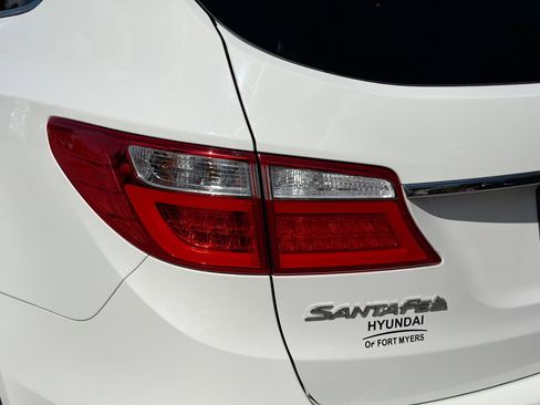 Used 2016 Hyundai Santa Fe Limited w/ Option Group 04 image 10