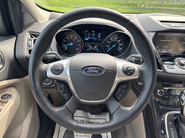 Used 2014 Ford Escape Titanium FWD image 17
