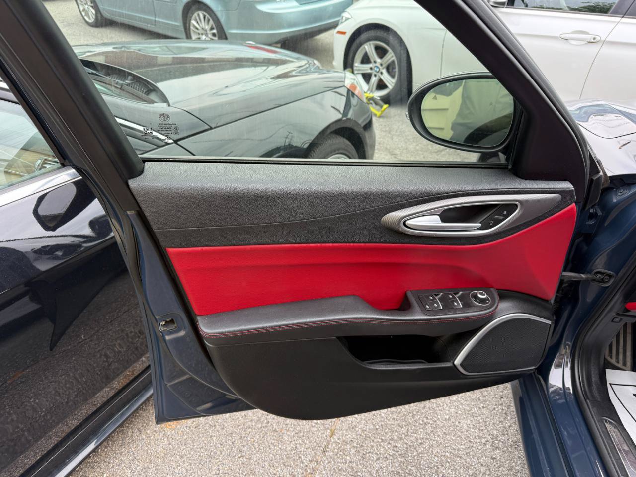 Used 2019 Alfa Romeo Giulia Ti Sport w/ Quick Order Package 22U Sport RWD image 12