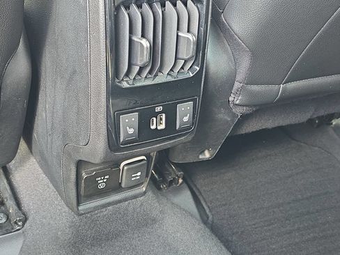 Used 2022 Jeep Compass Limited w/ Elite Group AWD/4WD image 35