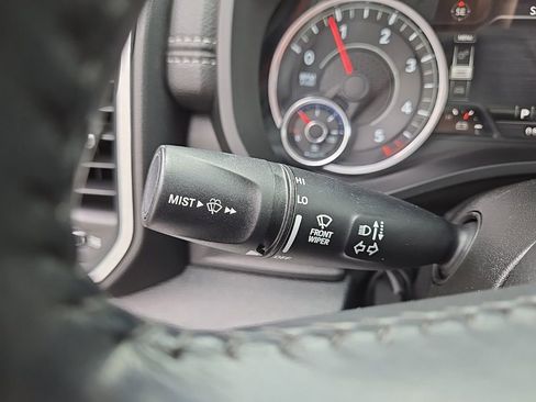 Used 2022 RAM 1500 Laramie AWD/4WD image 28