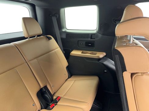 Used 2025 Hyundai Santa Fe Limited image 21