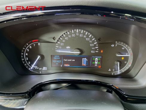 Used 2018 Cadillac XT5 FWD image 17