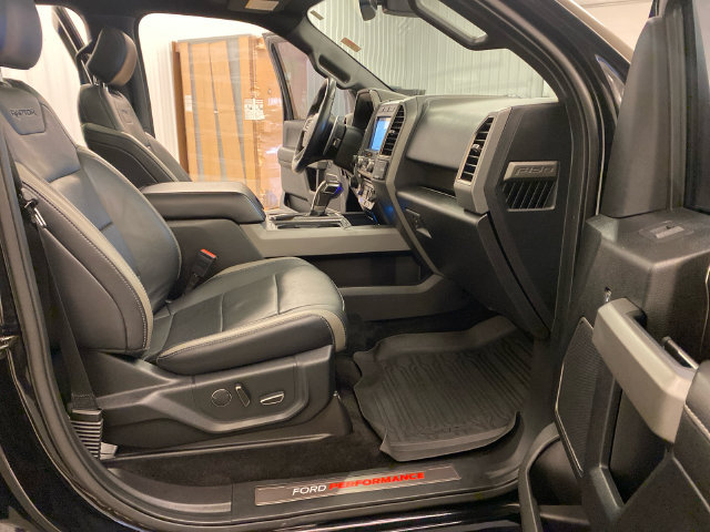 Used 2018 Ford F150 Raptor w/ Equipment Group 802A Luxury AWD/4WD image 39