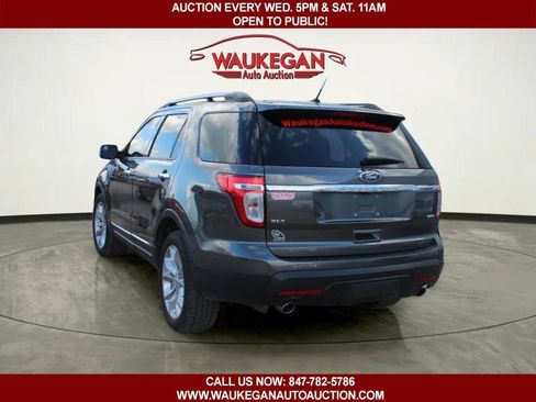 Used 2015 Ford Explorer XLT w/ Equipment Group 202B image 4