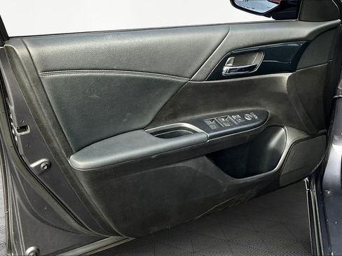 Used 2014 Honda Accord Sport image 21