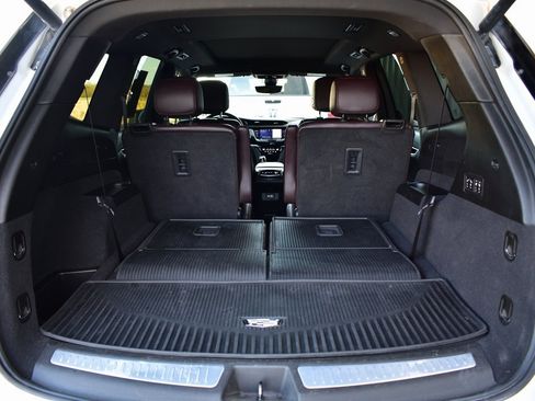 Used 2020 Cadillac XT6 Premium Luxury image 27