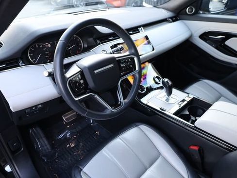 Used 2023 Land Rover Range Rover Evoque R-Dynamic SE image 10