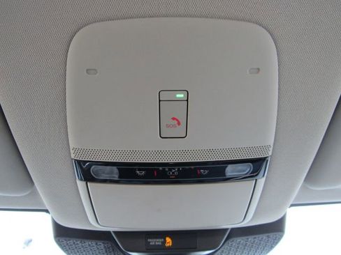 Used 2024 Nissan Ariya FWD image 53