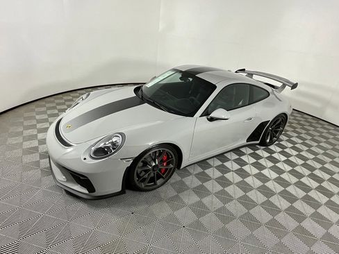 Used 2018 Porsche 911 GT3 image 9