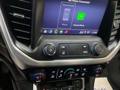 Used 2023 GMC Acadia SLE w/ Driver Convenience Package image 24